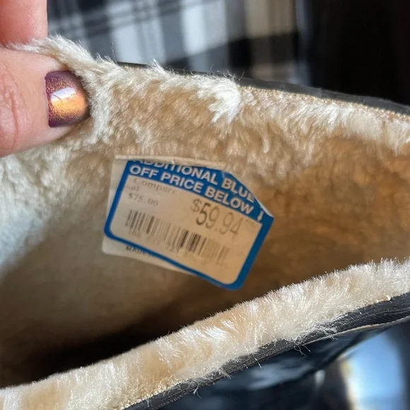 Tretorn Glossy Black Boots - Picture 4 of 4